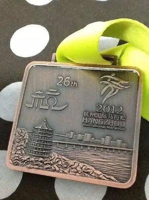 2019杭州马拉松11月3日鸣枪!历届杭马完赛奖牌盘点